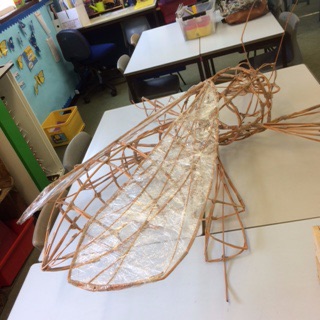Honey Bee builds: Wadebridge Primary Academy: Laura Frances Martin Honey Bee builds: Wadebridge Primary Academy: Laura Frances Martin