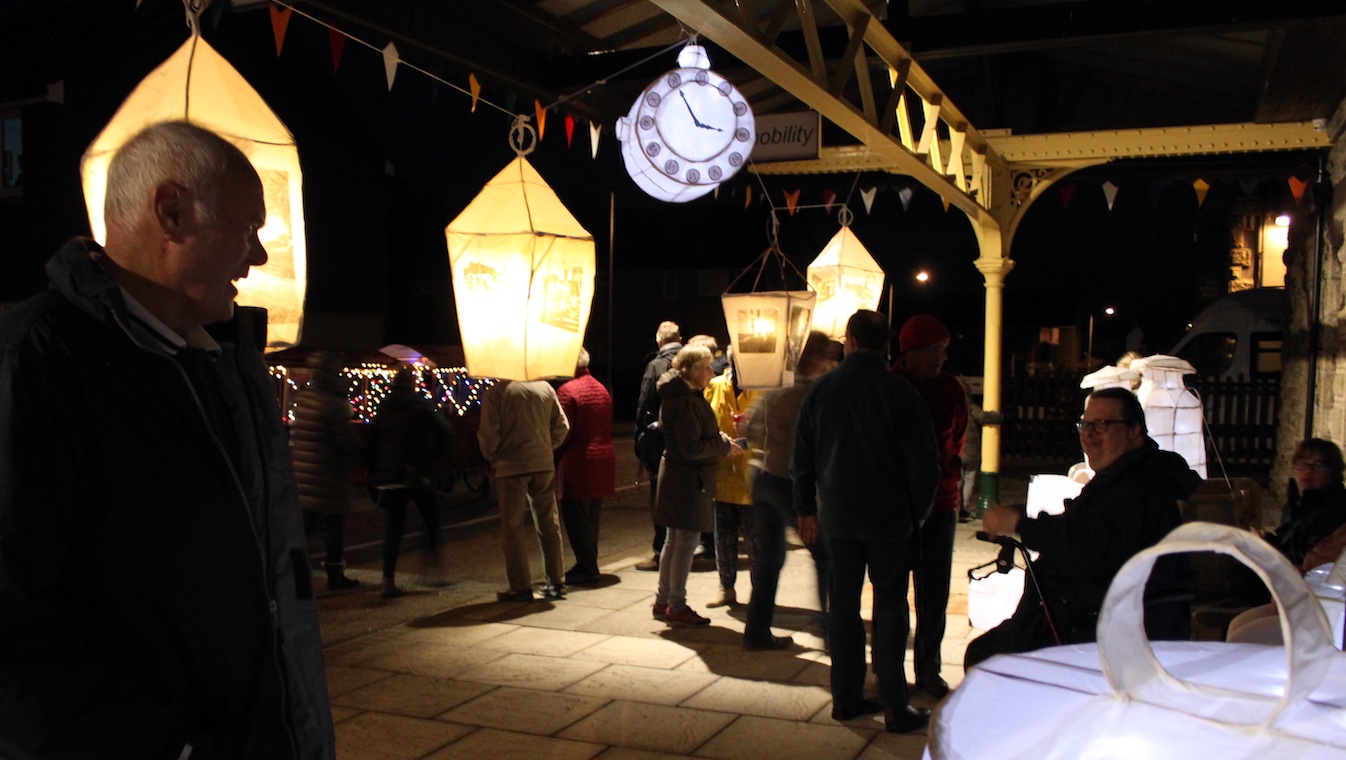 FIRE & STEAM: BikeLights 2019. Wadebridge Railway Station comes alive for one magical night! Photo: Laura Frances Martin FIRE & STEAM: BikeLights 2019. Wadebridge Railway Station comes alive for one magical night! Photo: Laura Frances Martin